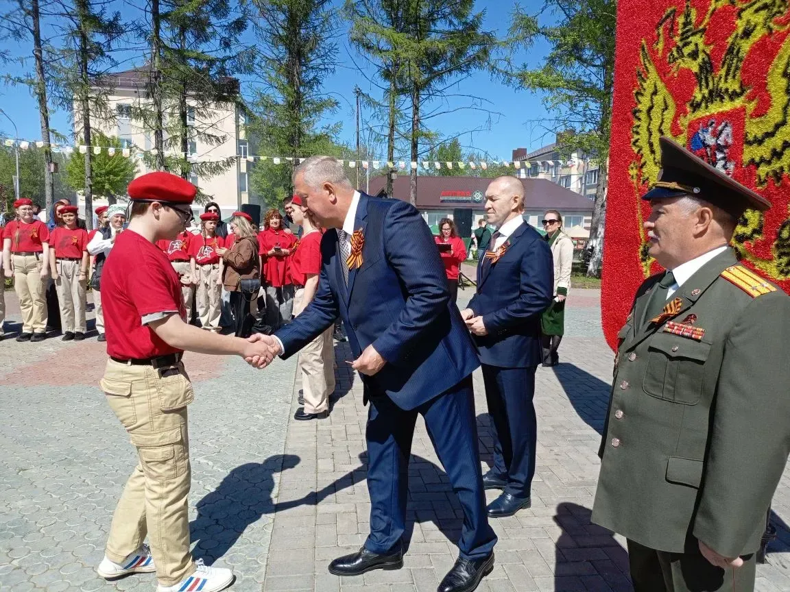 Зәйдә яшьармиячеләр значоклар алды