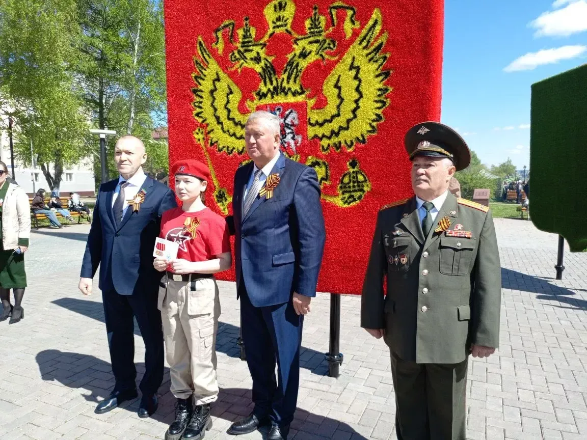 Зәйдә яшьармиячеләр значоклар алды
