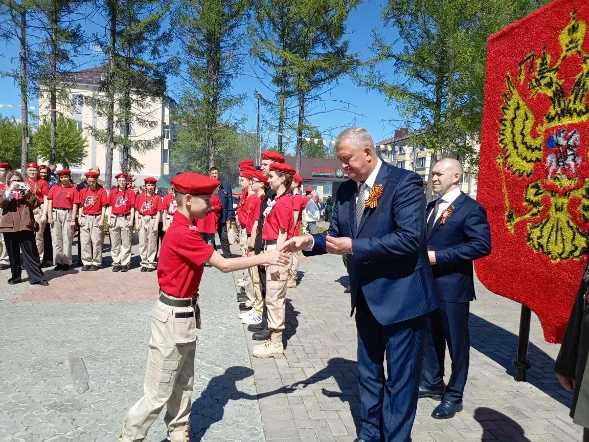 Зәйдә яшьармиячеләр значоклар алды