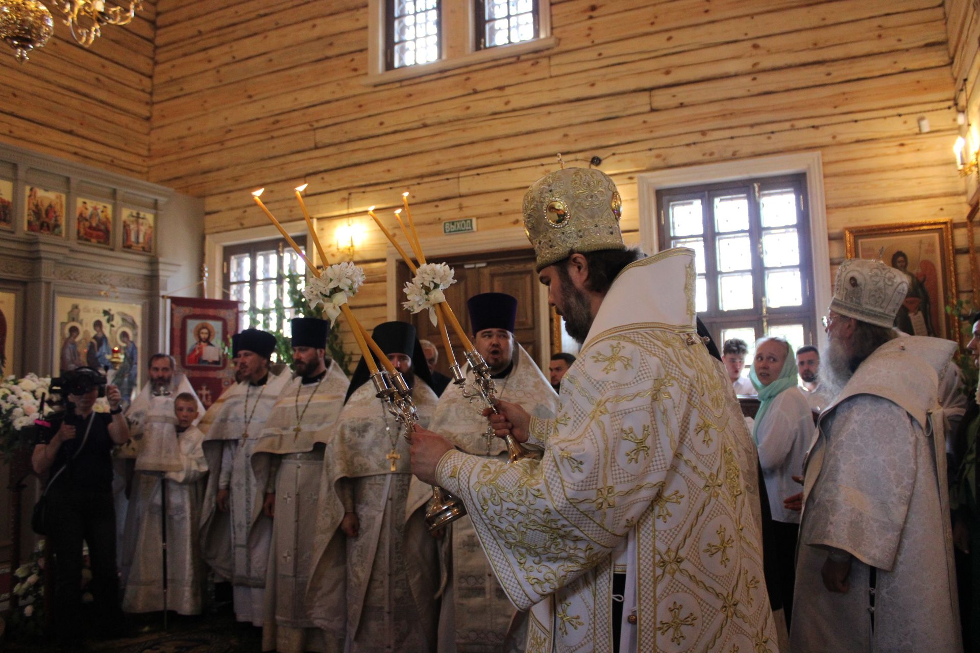 Югары Багражда реставрациядән соң  Изге Троица чиркәве ачылды