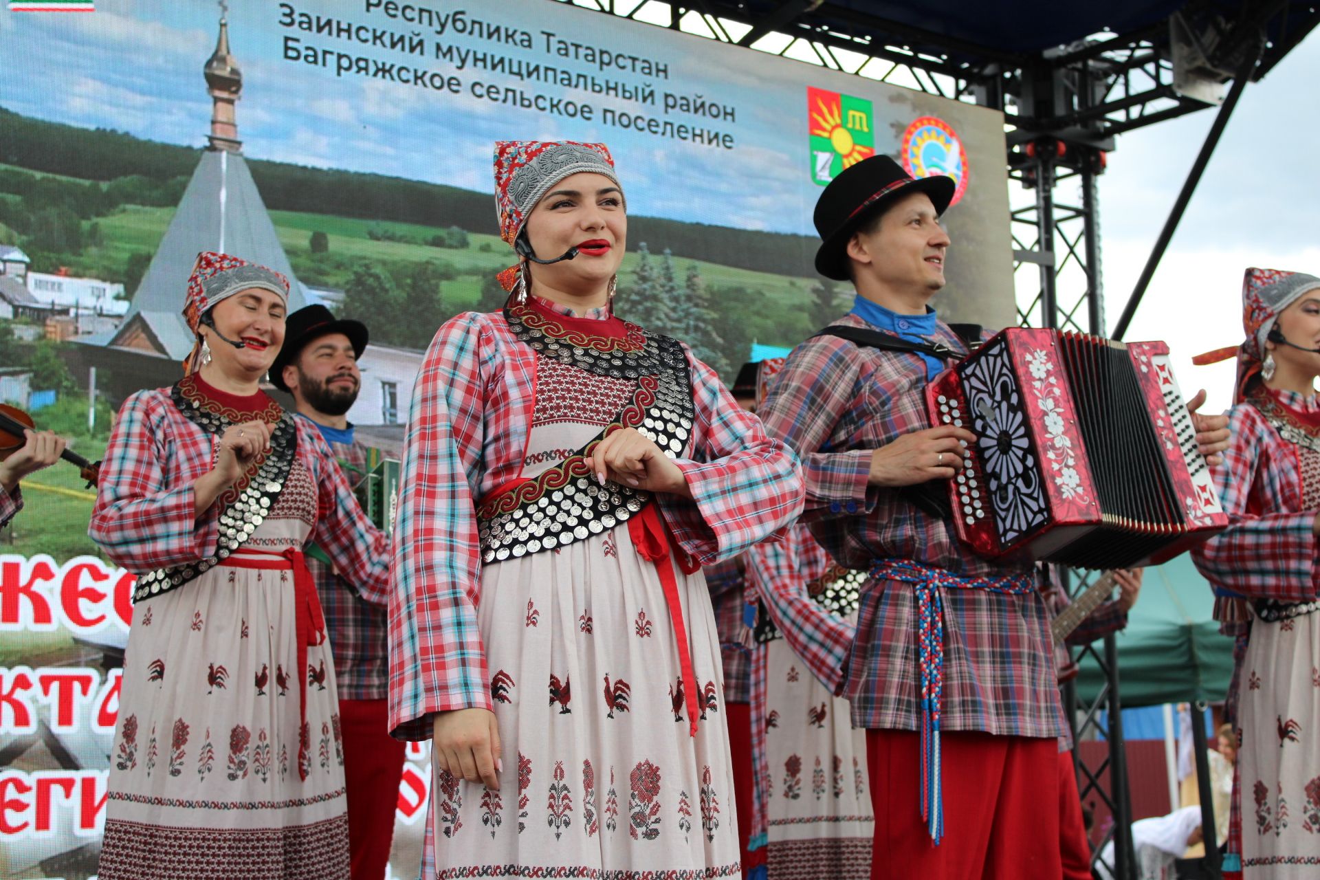 Югары Багражда реставрациядән соң  Изге Троица чиркәве ачылды