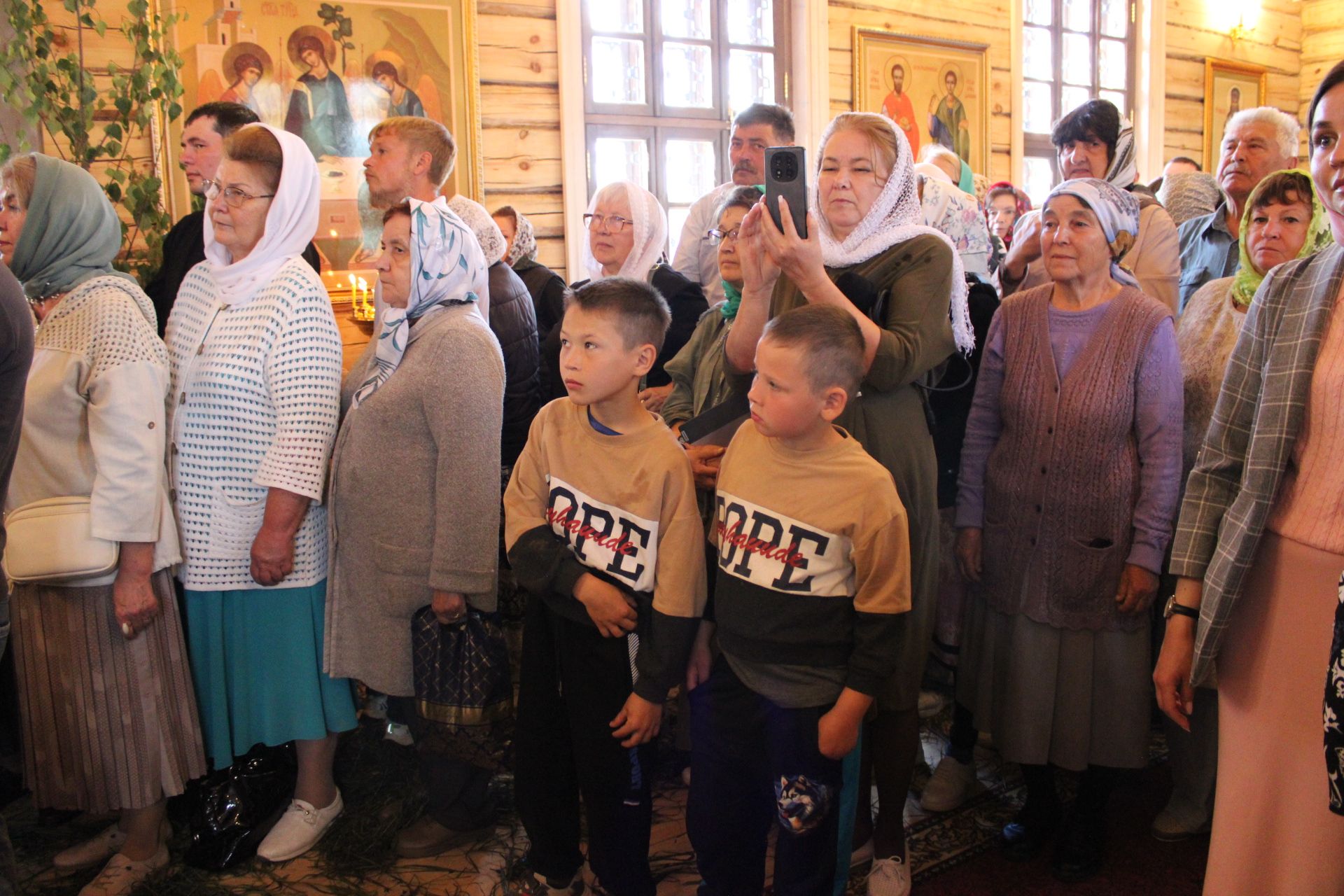 Югары Багражда реставрациядән соң  Изге Троица чиркәве ачылды