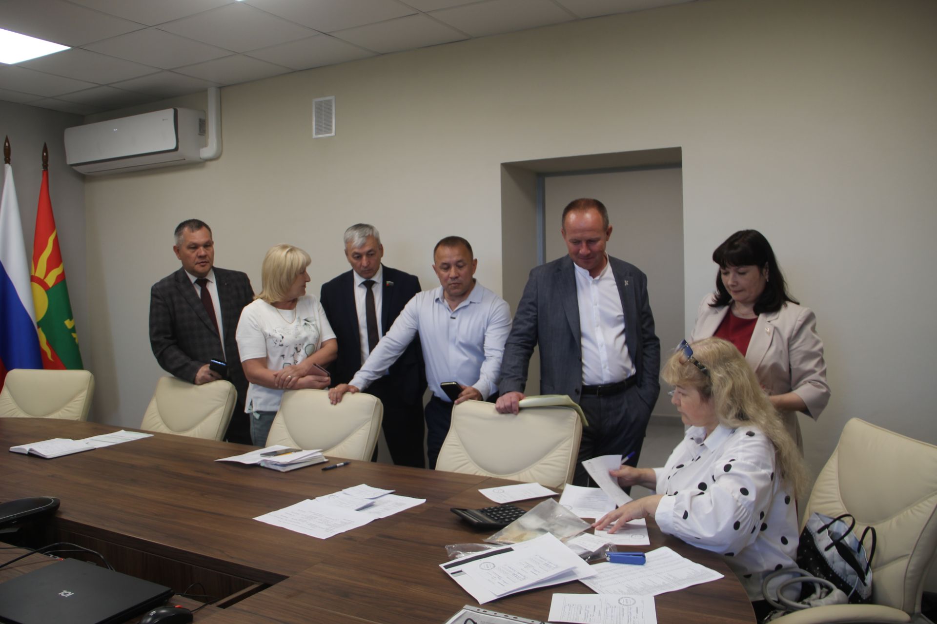 Зәйдә җитәкчеләр махсус хәрби операциядәгеләр гаиләләрен газеталарга яздырды