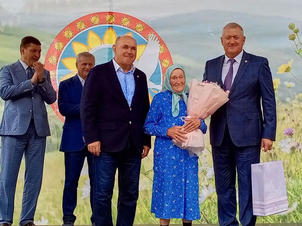 На праздновании Петрова дня заинцам вручили награды