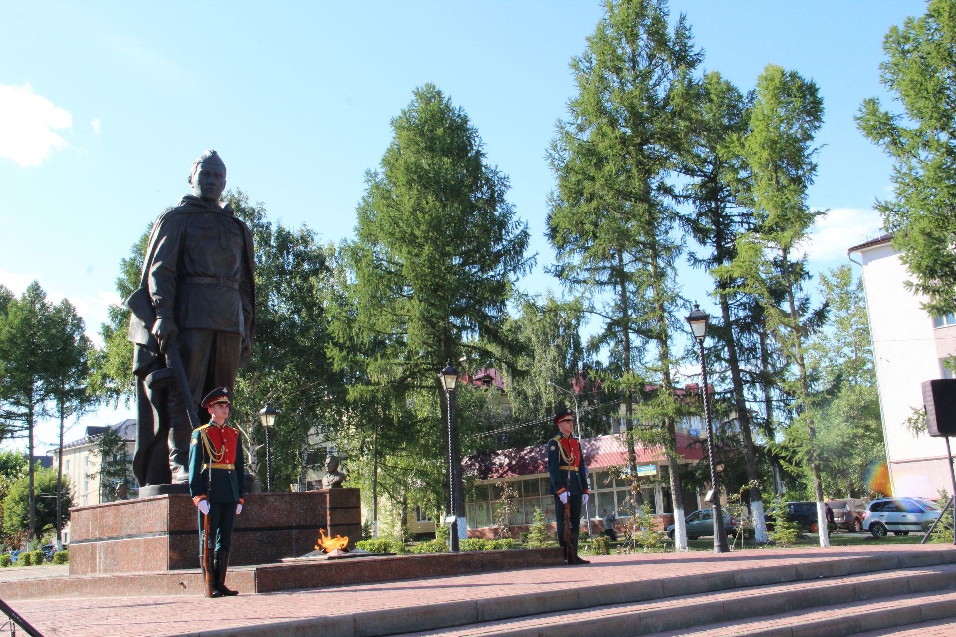 Югары нәтиҗәләр һәм зур перспективалар: Рөстәм Миңнеханов Зәйдә булды