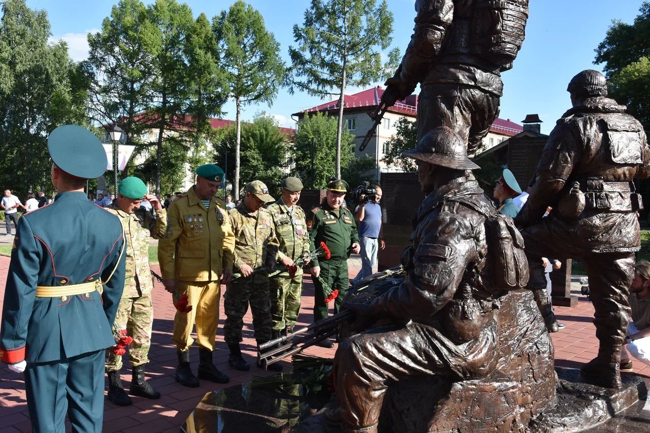 Югары нәтиҗәләр һәм зур перспективалар: Рөстәм Миңнеханов Зәйдә булды