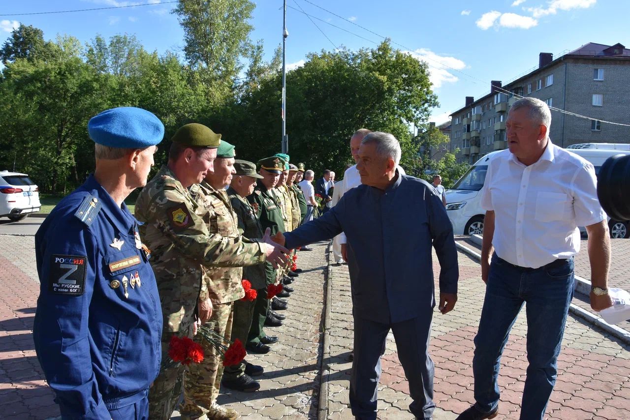 Югары нәтиҗәләр һәм зур перспективалар: Рөстәм Миңнеханов Зәйдә булды