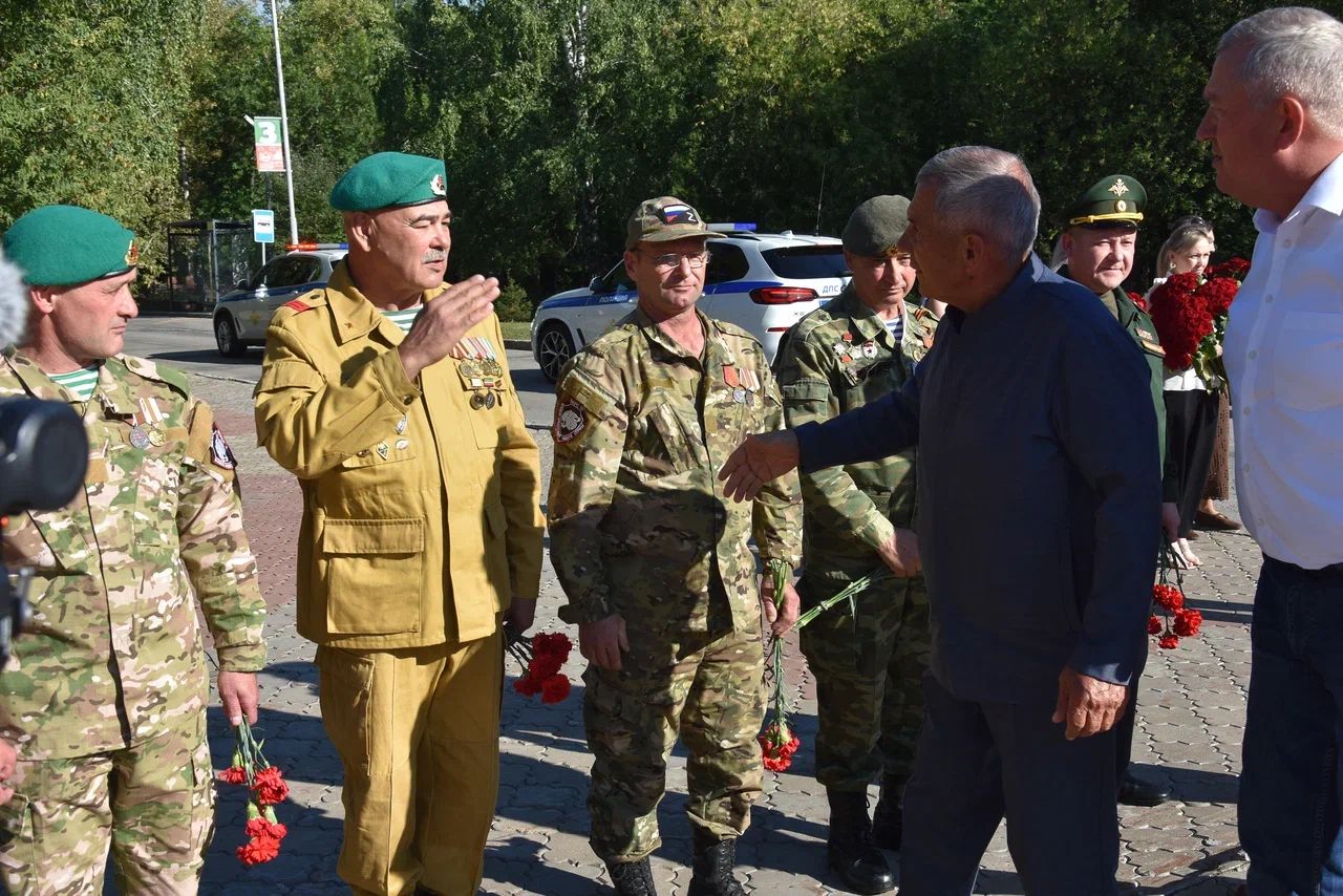 Югары нәтиҗәләр һәм зур перспективалар: Рөстәм Миңнеханов Зәйдә булды