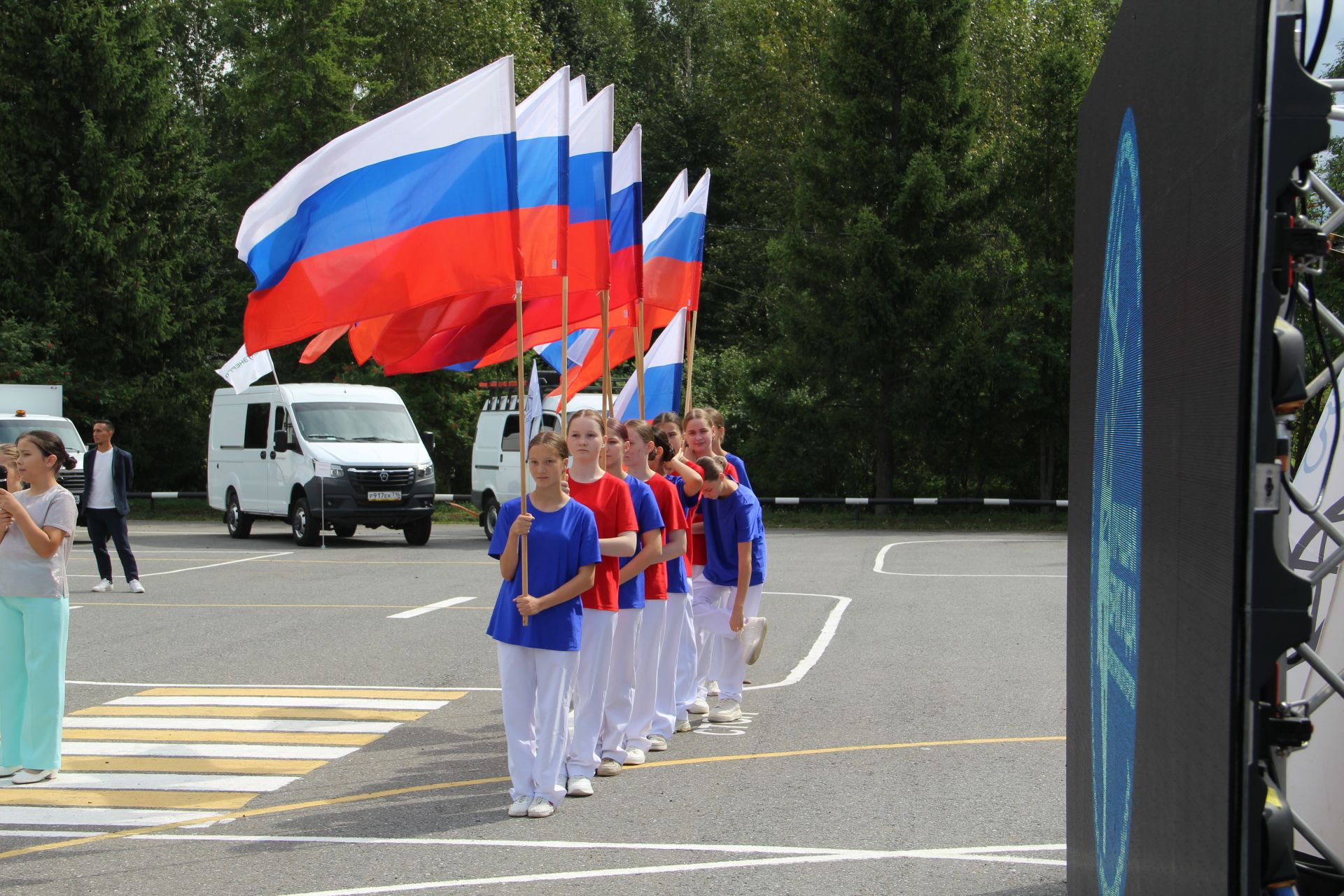 В Заинске стартовали соревнования электромонтеров распределительных сетей