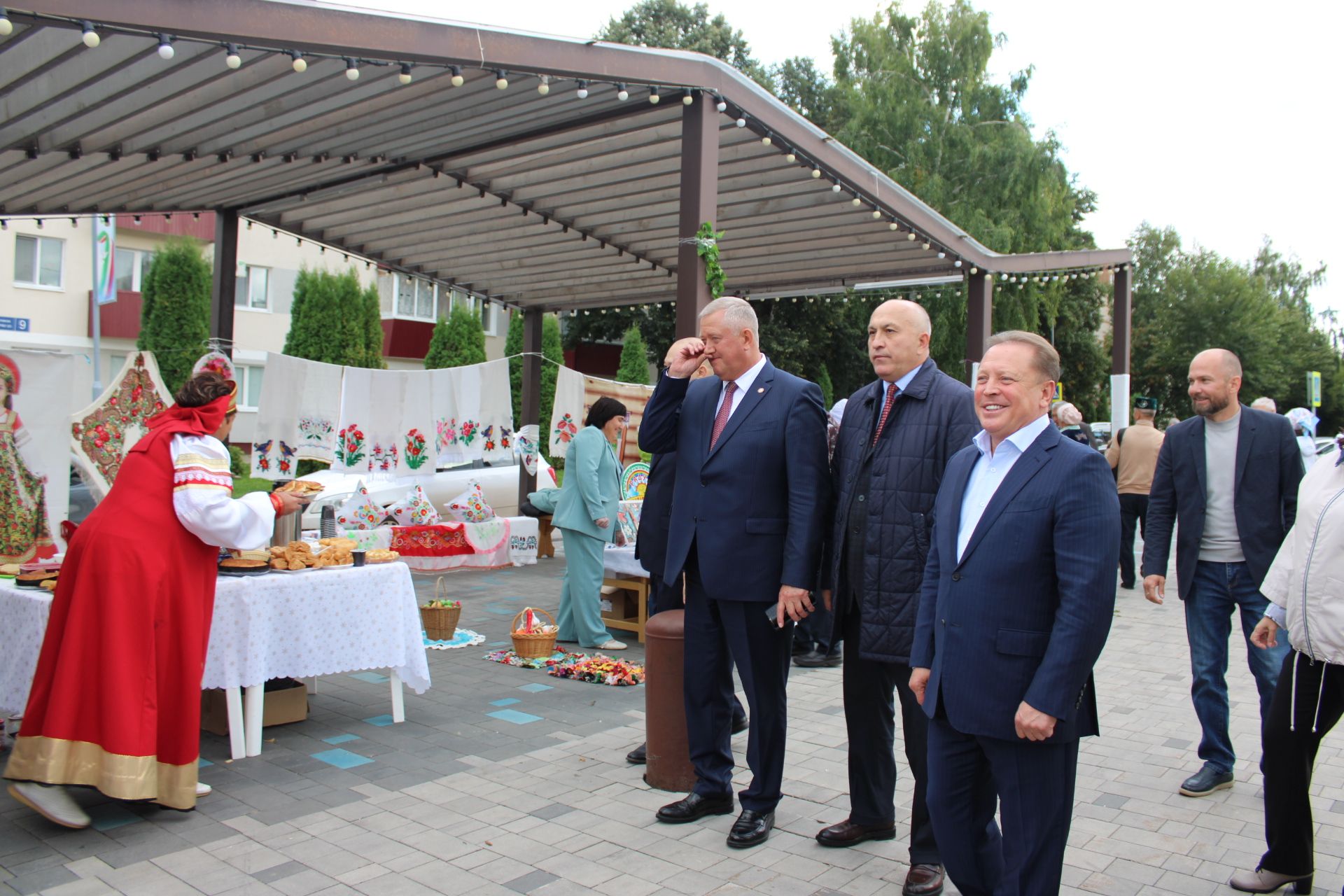 «Хезмәт һәм батырлык» фестивале: Зәйдә хезмәт кешеләрен хөрмәтләделәр