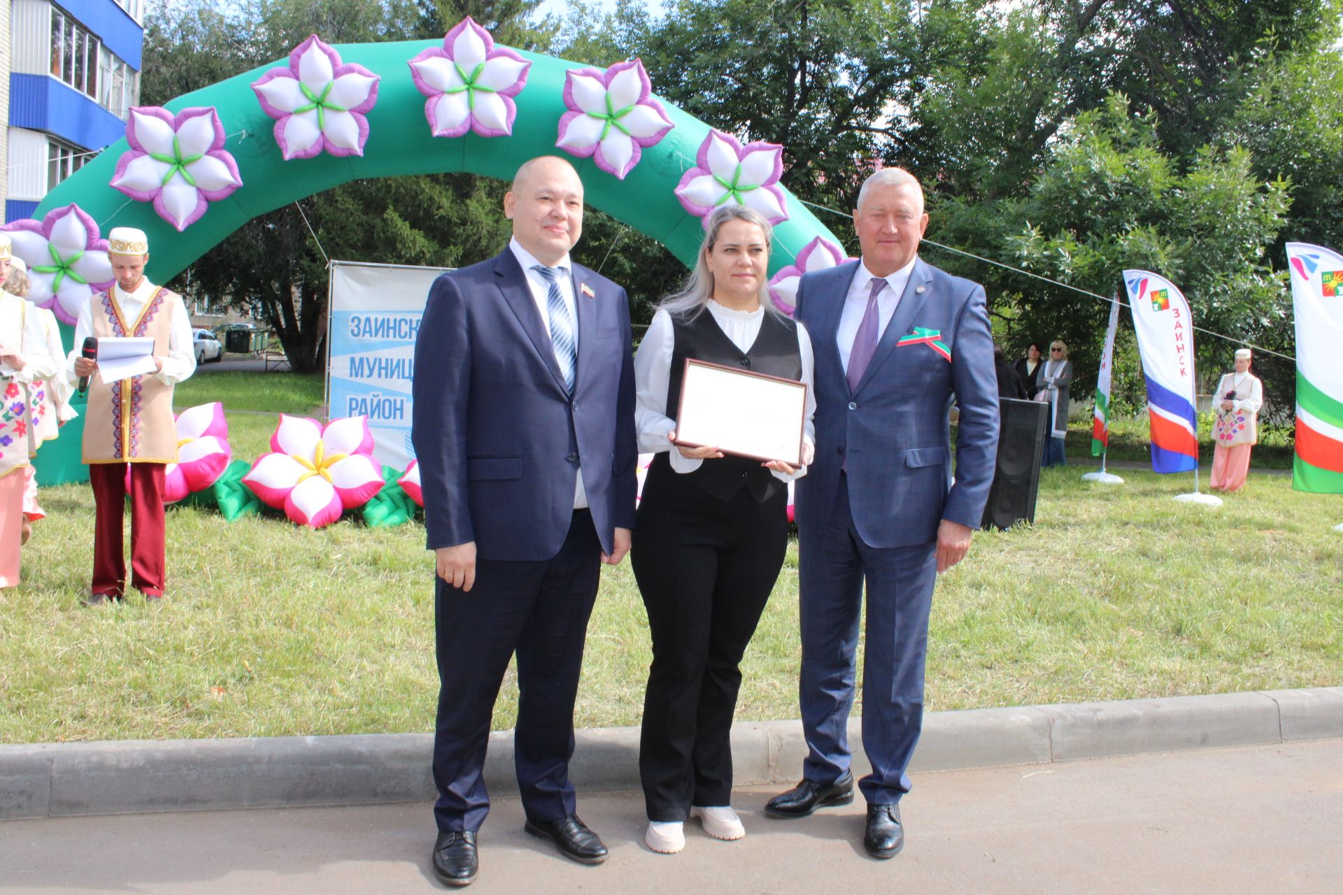 Зәйлеләр Казан һәм Энергетиклар урамнарындагы  ишегалларының яңаруын  билгеләп үттеләр