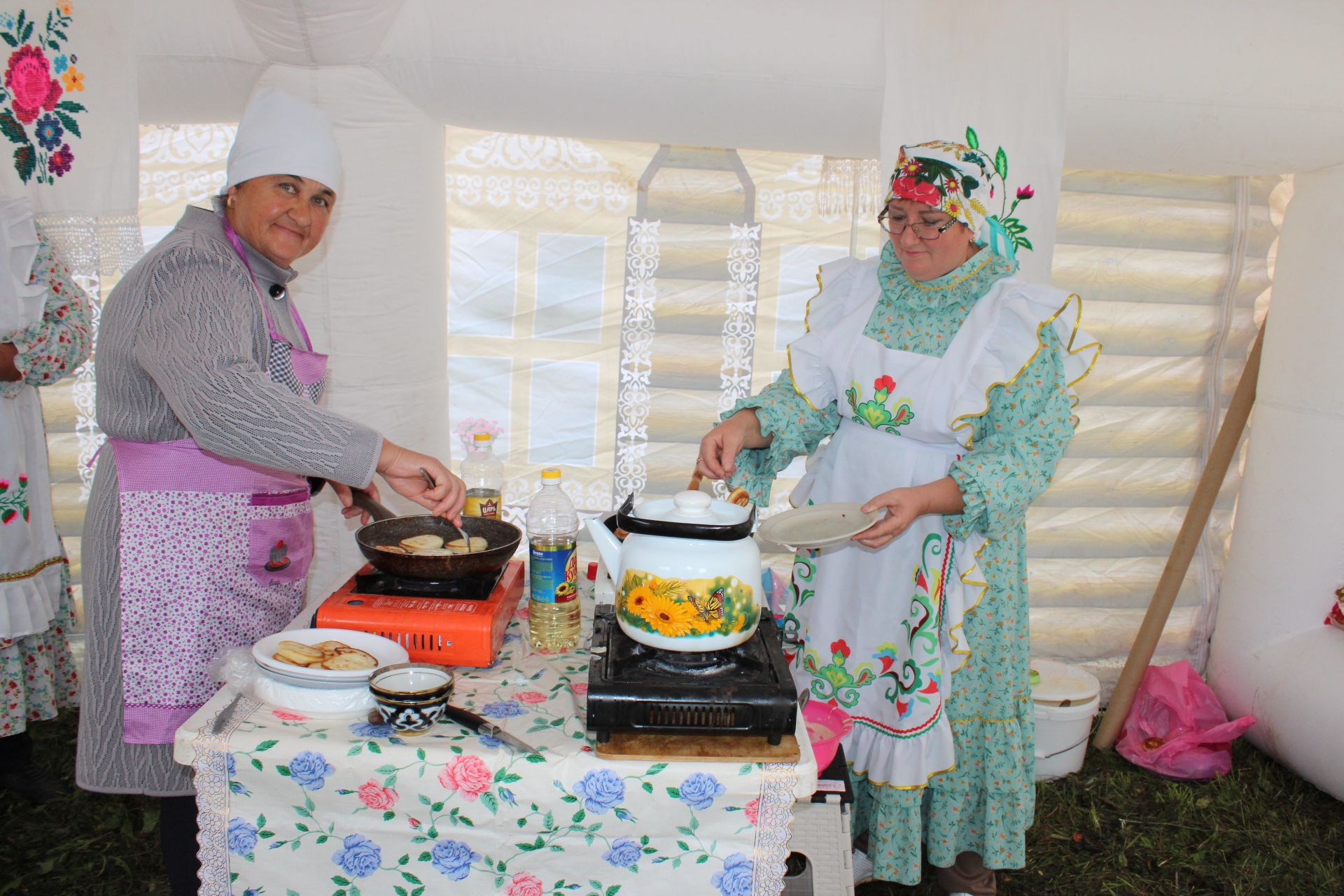 Кунаклар Югары Багражда Авыл бәйрәмендә булды