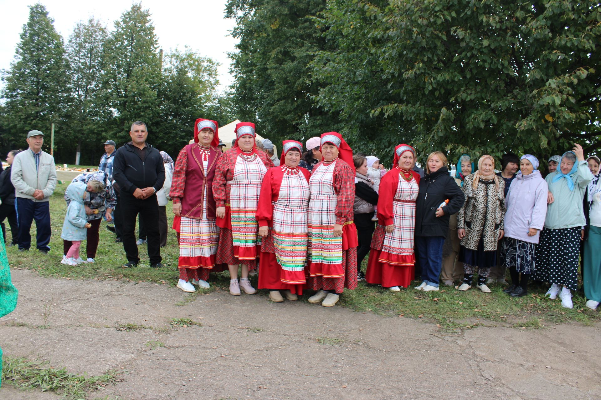 Кунаклар Югары Багражда Авыл бәйрәмендә булды