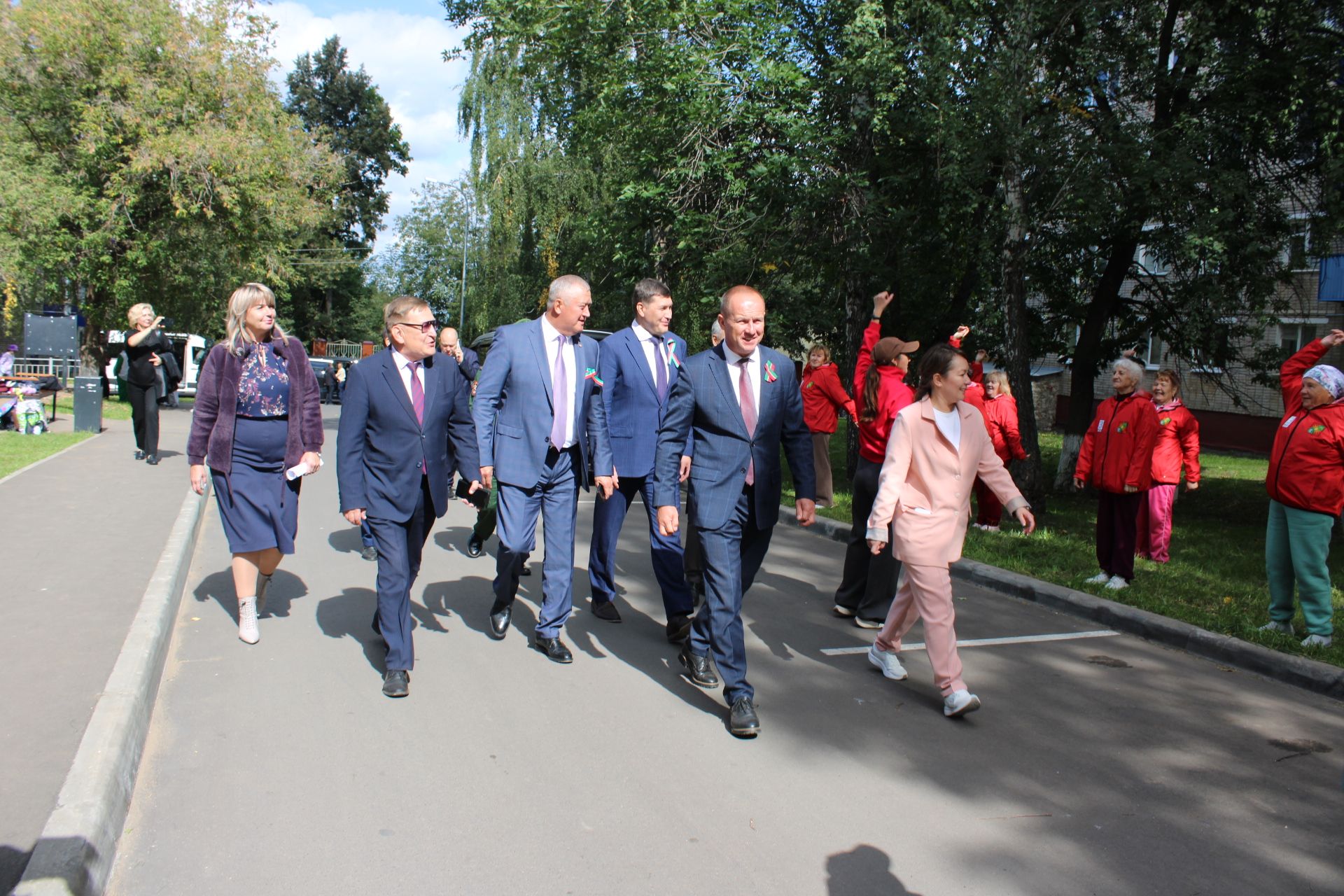 Зәйлеләр Казан һәм Энергетиклар урамнарындагы  ишегалларының яңаруын  билгеләп үттеләр
