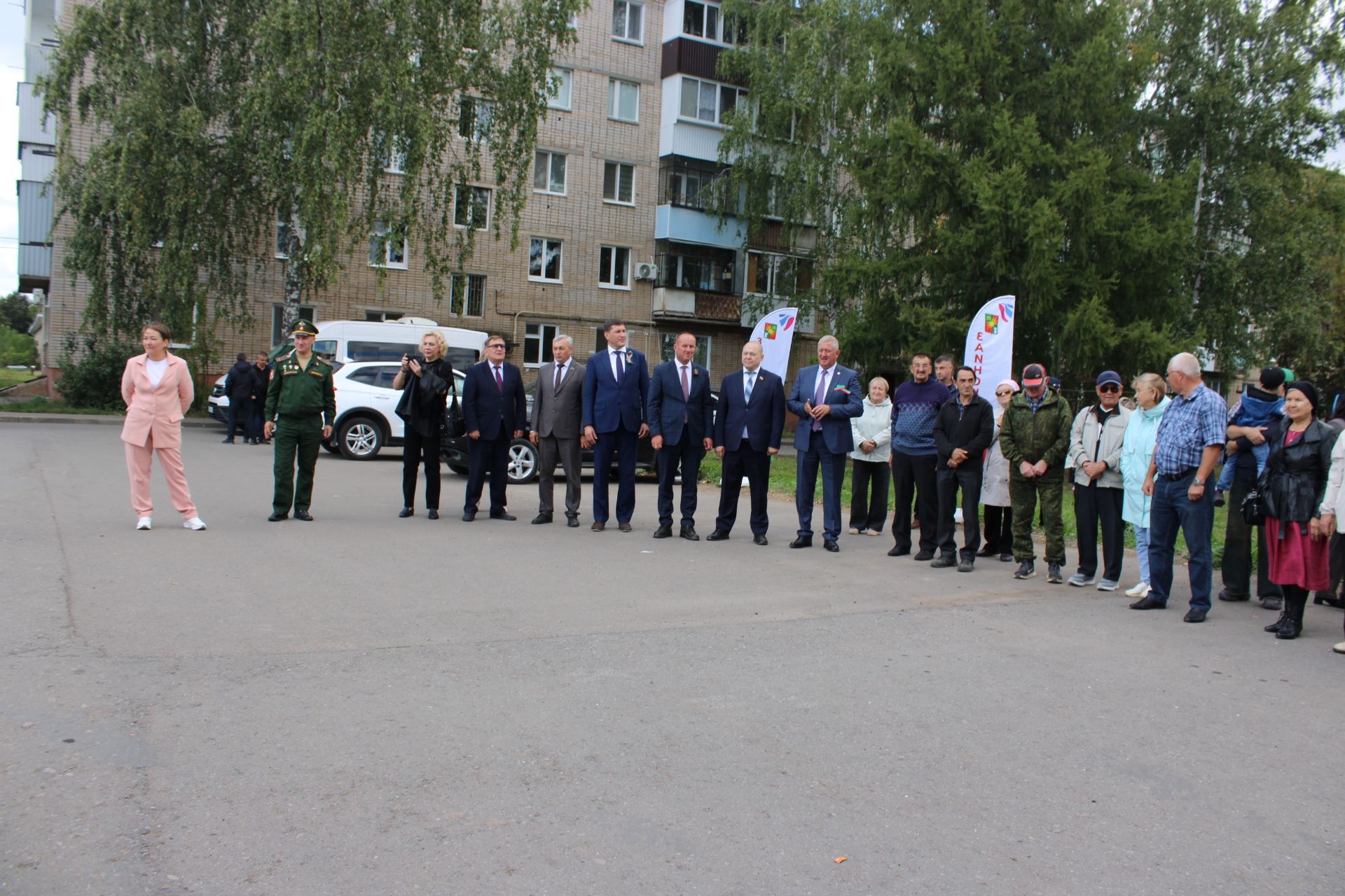 Зәйлеләр Казан һәм Энергетиклар урамнарындагы  ишегалларының яңаруын  билгеләп үттеләр