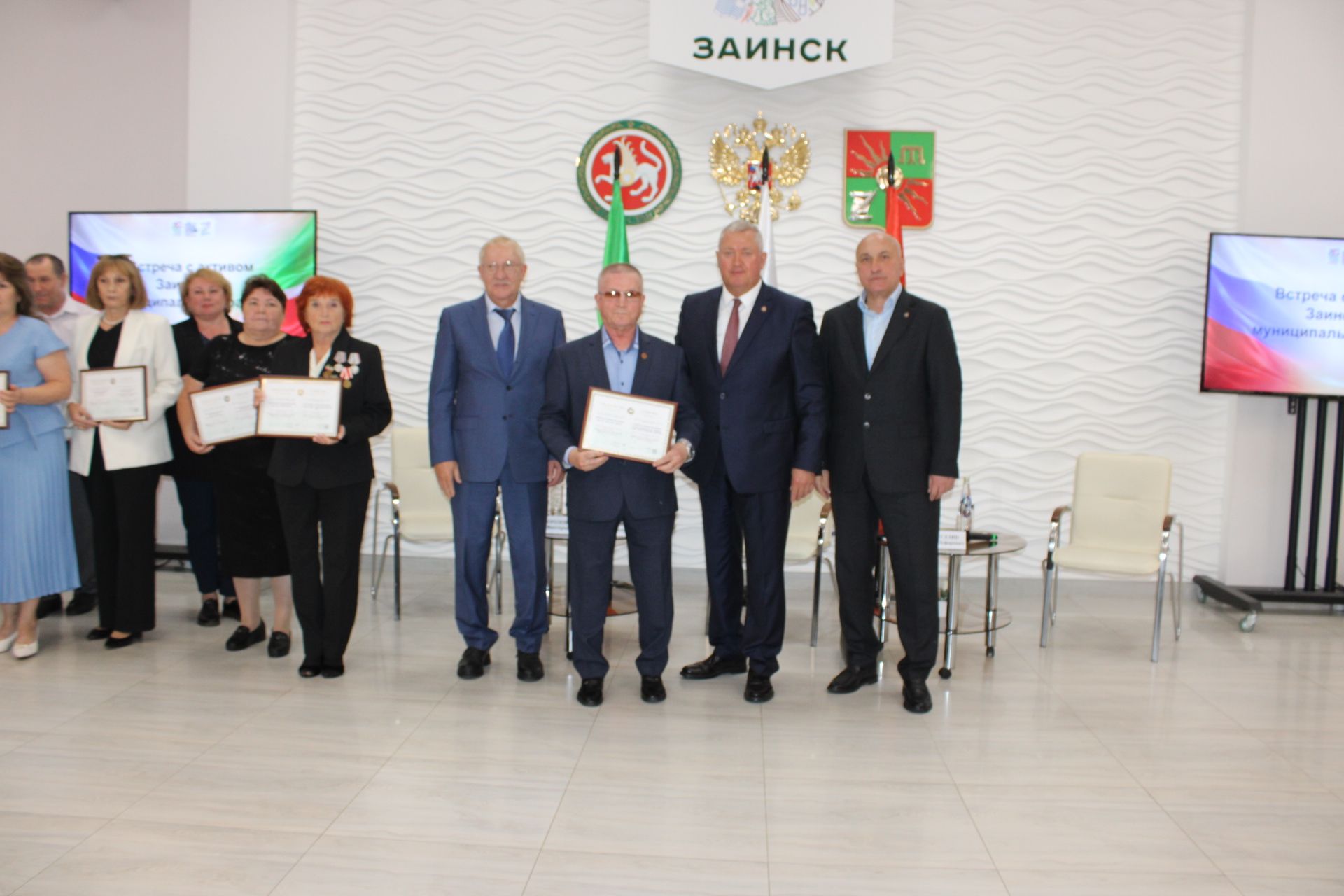 Зәйдә район активы белән очрашу узды