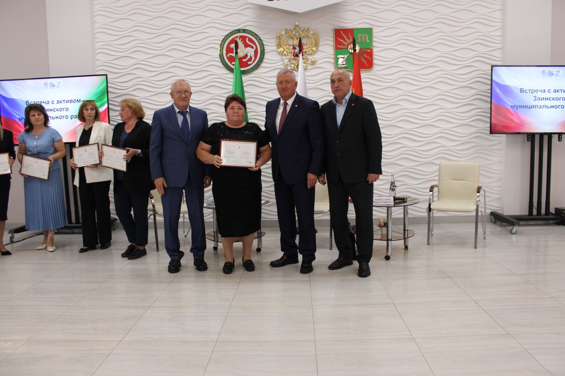 Зәйдә район активы белән очрашу узды