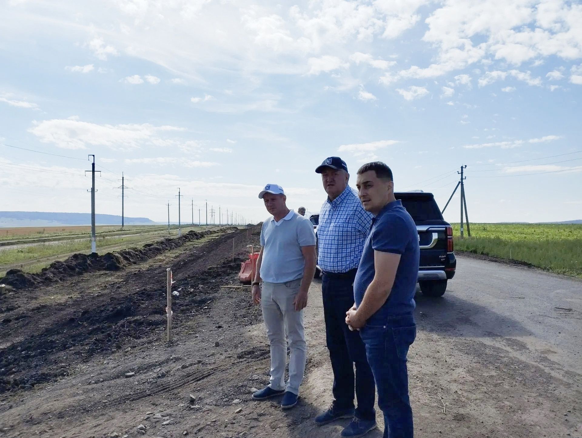 Зәй районы башлыгы социаль әһәмияткә ия объектларда төзелеш һәм ремонт эшләренең барышы белән танышты