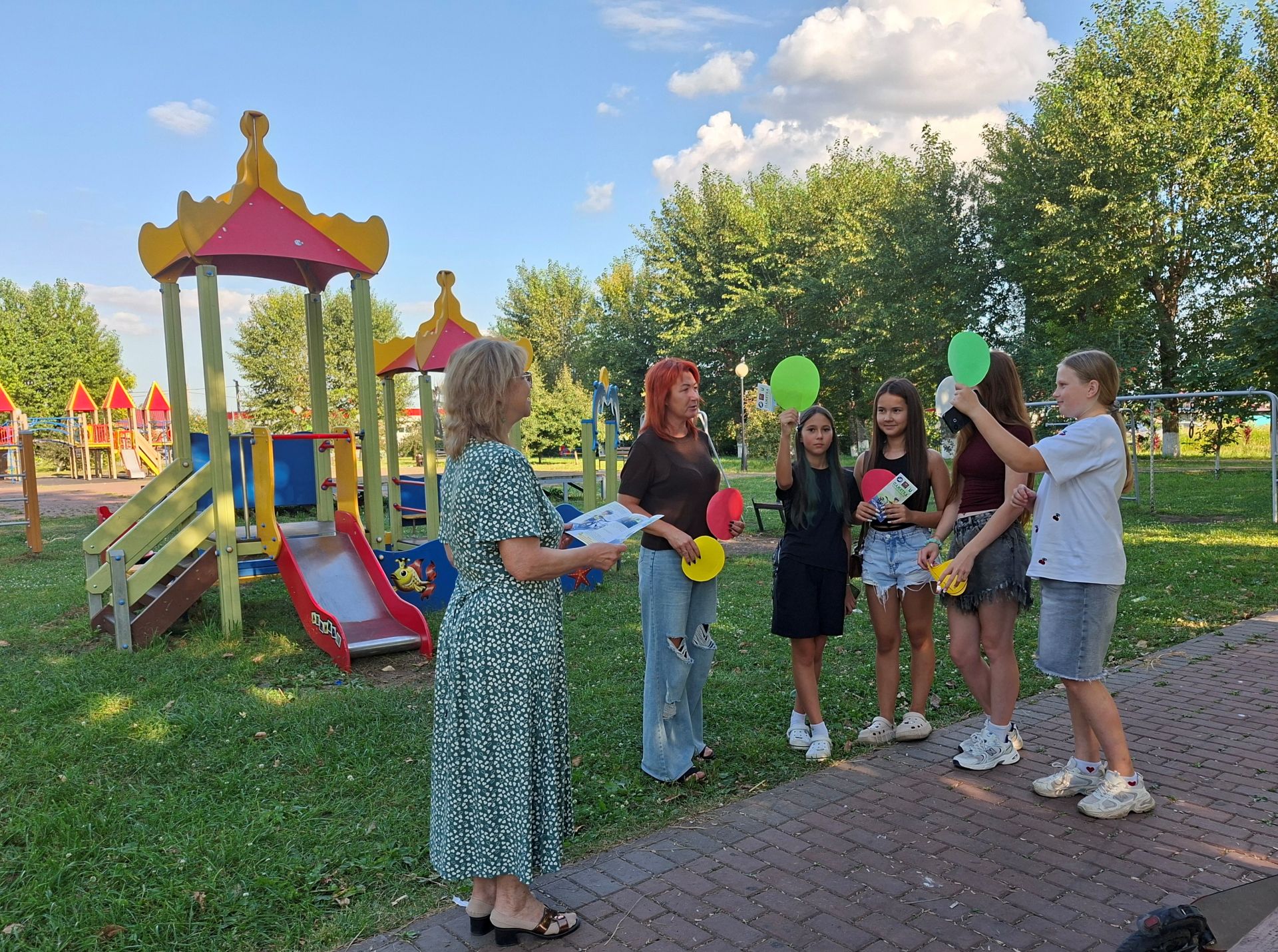 ГДК Мирного провёл для детей праздник «Светофор и пешеход»
