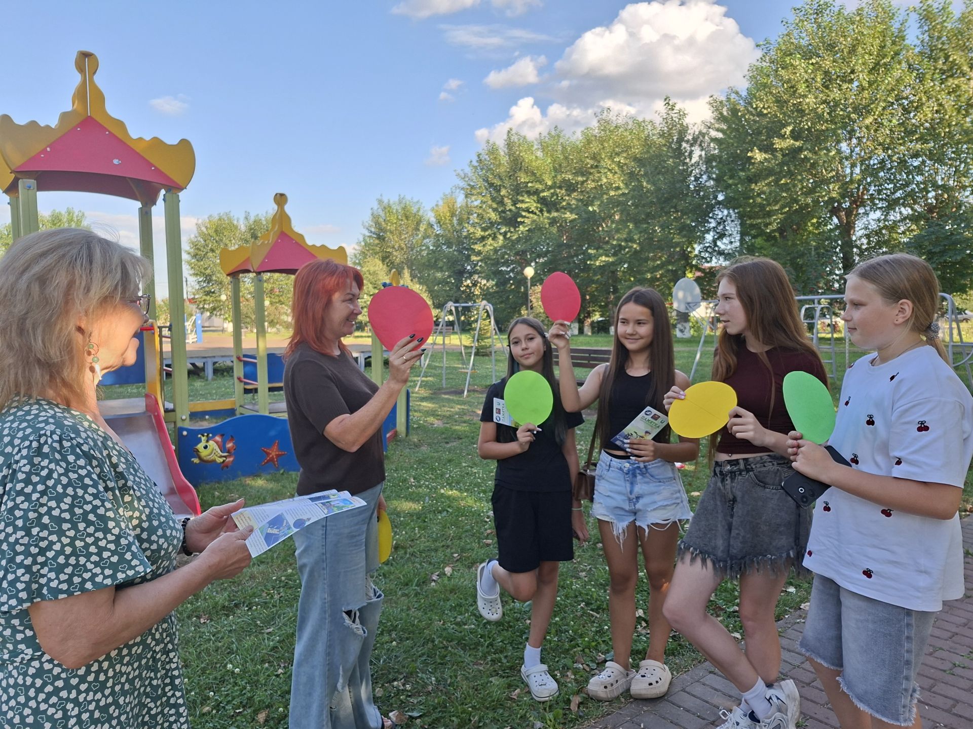 ГДК Мирного провёл для детей праздник «Светофор и пешеход»