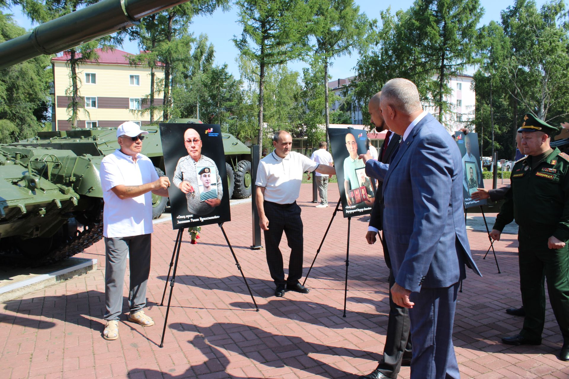 Зәйдә Ватанны саклаучылар истәлеген мәңгеләштерделәр: яңа мемориал ачылды