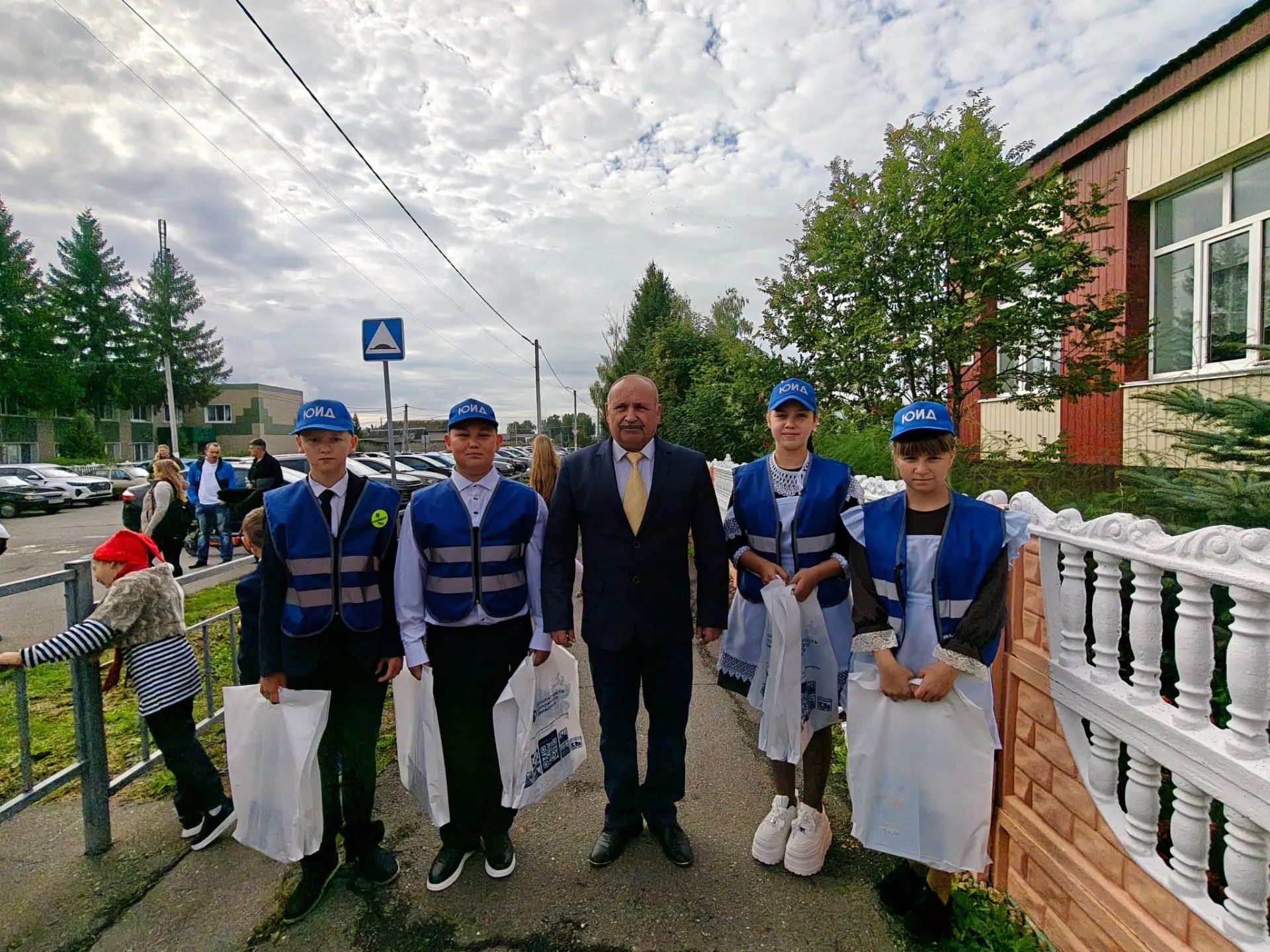 Безопасный путь в школу: урок от ЮИД и ГБУ БДД