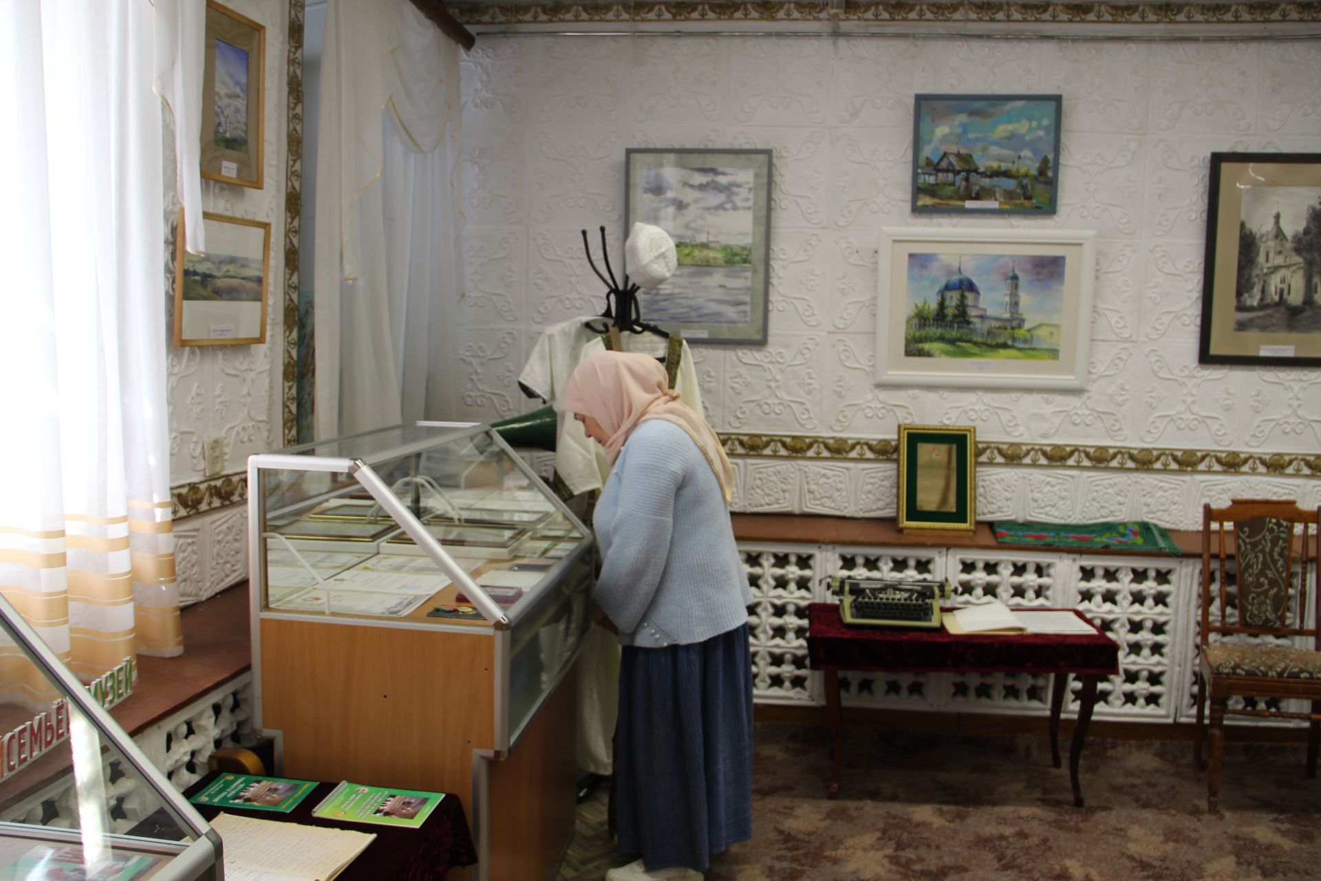 В Заинском краеведческом музее открылась выставка памяти Сагита хазрата Камалова