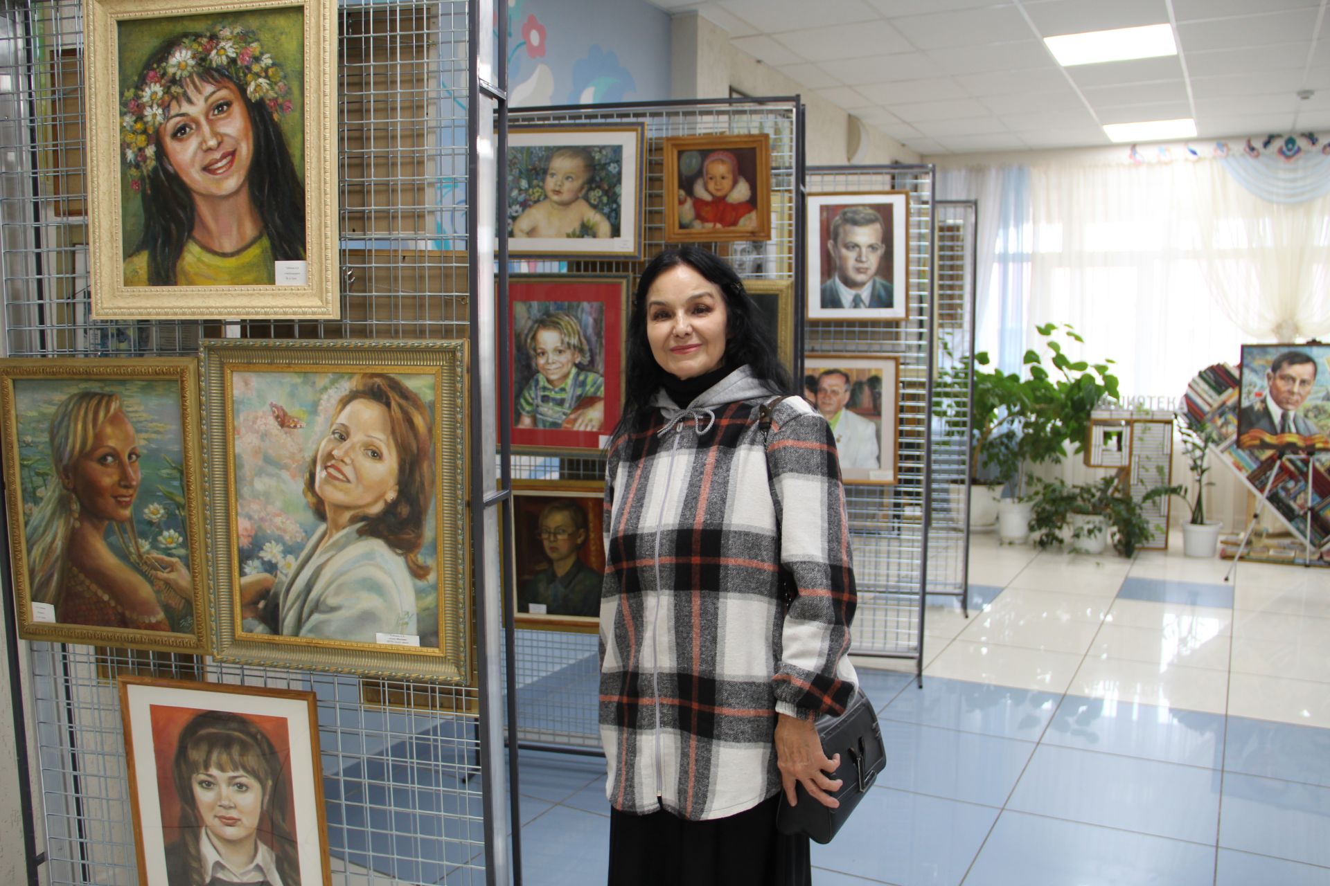Зәйдә Алсу Туйчинаның “Күңел чагылышында” шәхси күргәзмәсе ачылды