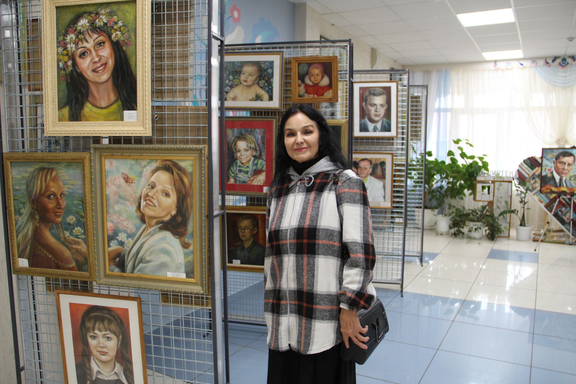 Зәйдә Алсу Туйчинаның “Күңел чагылышында” шәхси күргәзмәсе ачылды