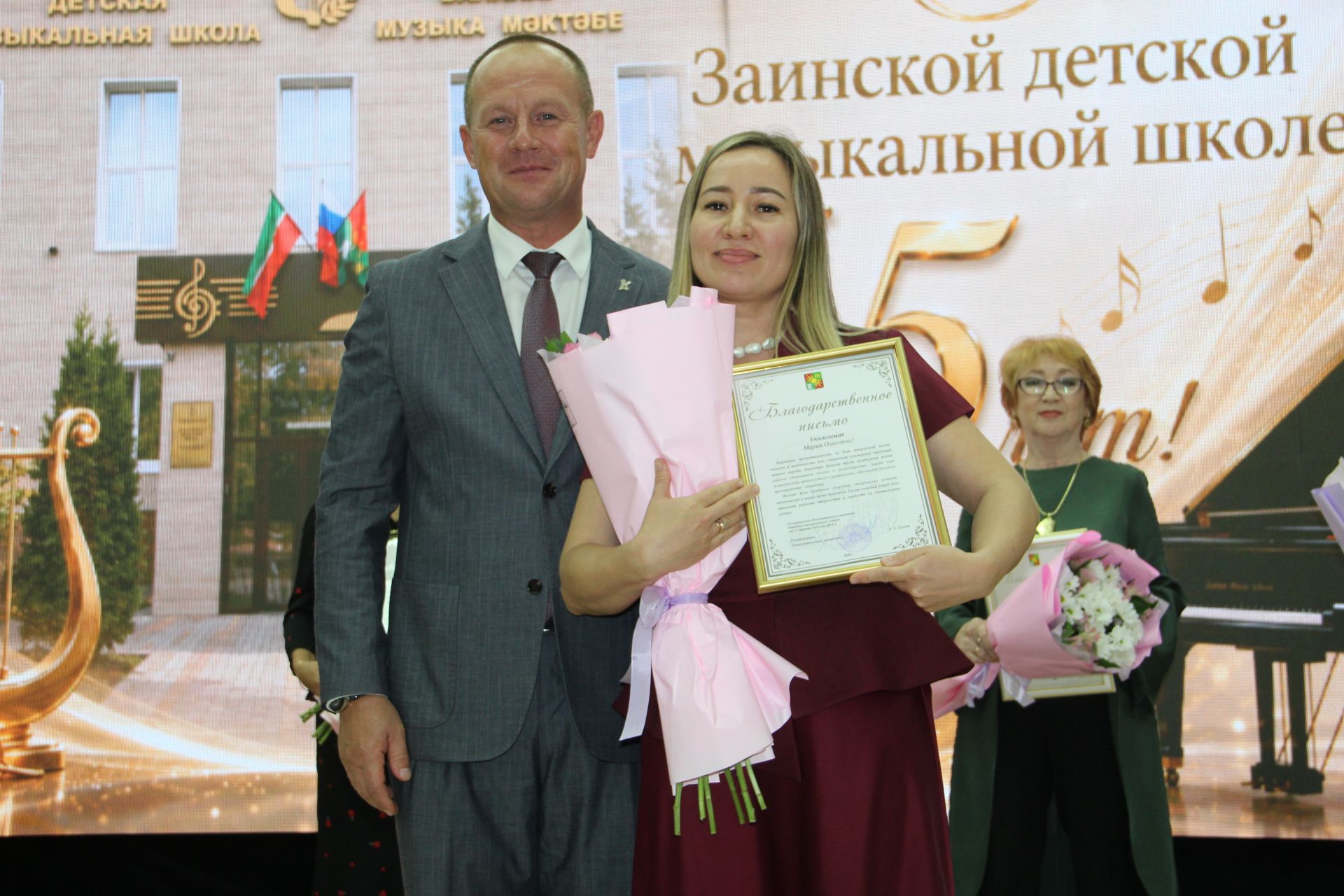 Зәйдә балаларны музыка сәнгатенә өйрәтүчеләр хөрмәтләнде