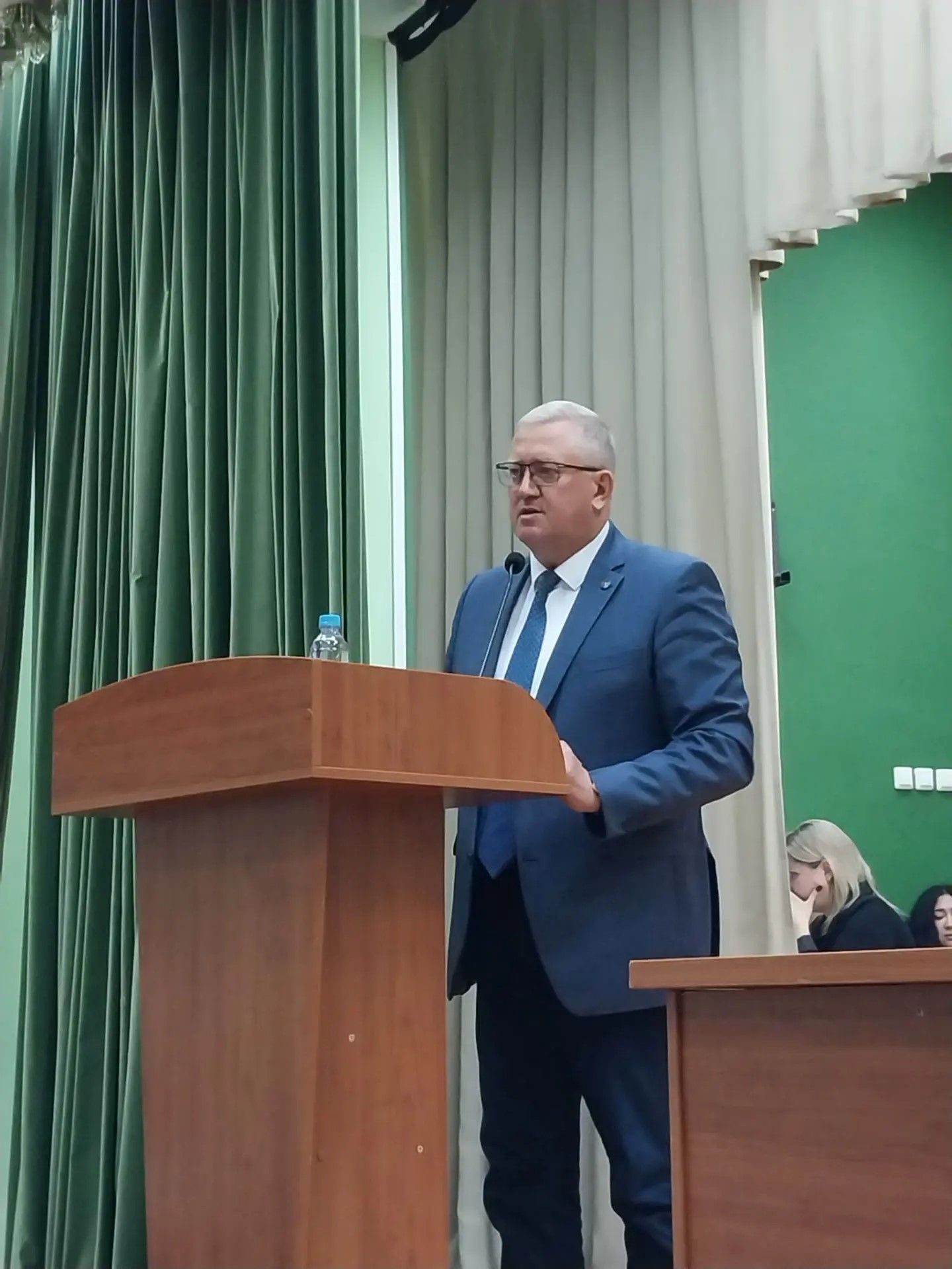 Зәйдә шәһәр үсеше турында халык белән очрашуда фикер алыштылар