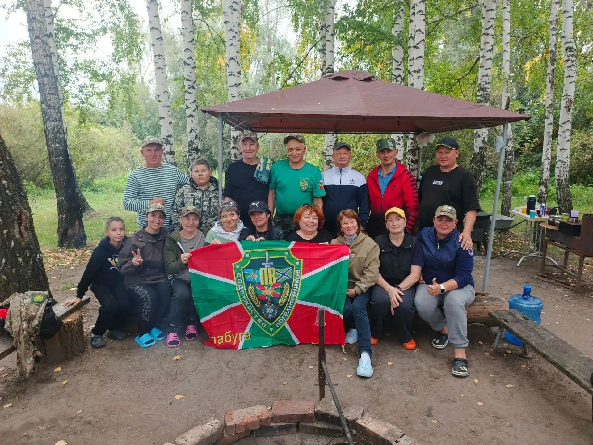 Пограничники Заинска и Елабуги провели сплав на катамаранах в Чистополе