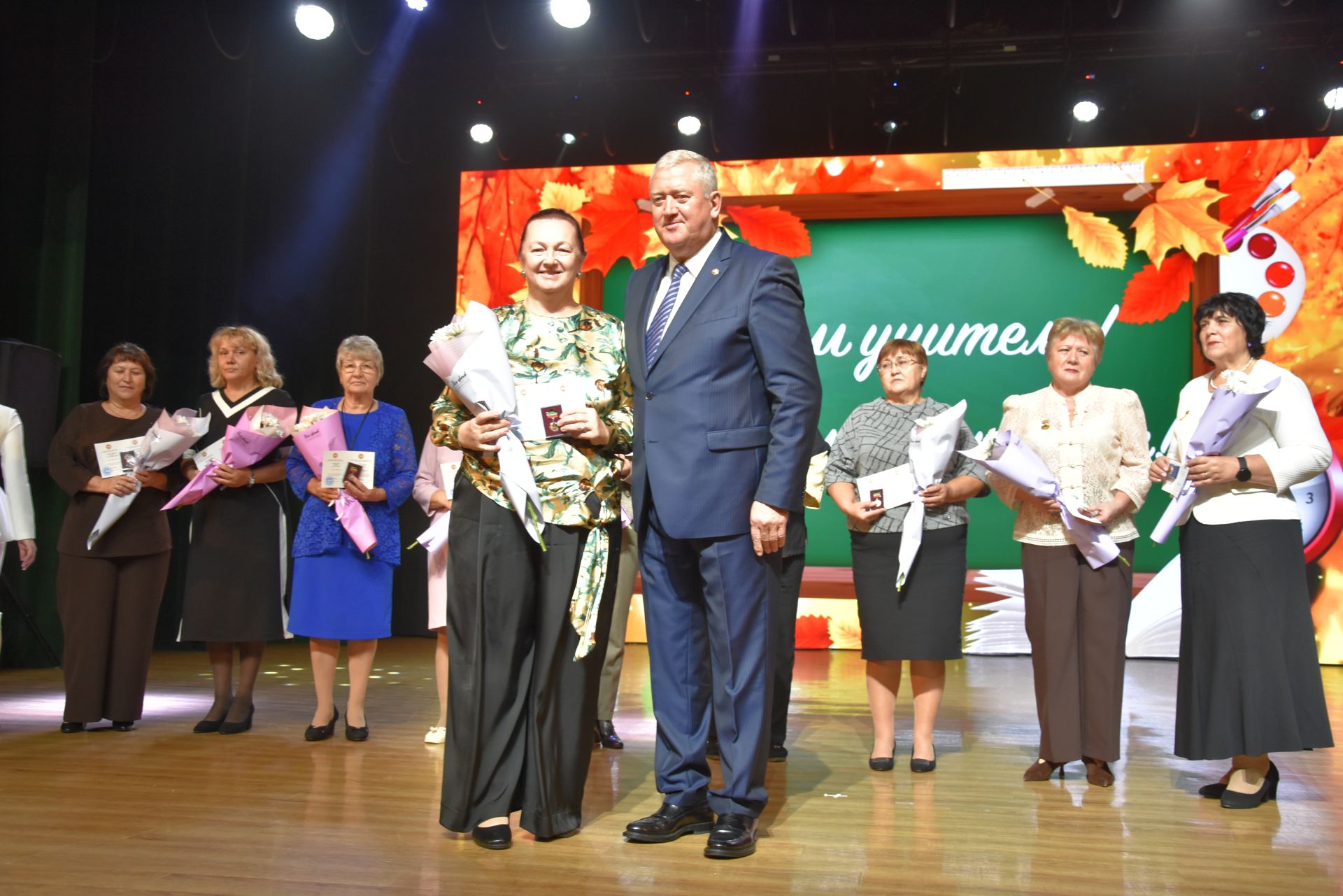 День учителя в Заинске