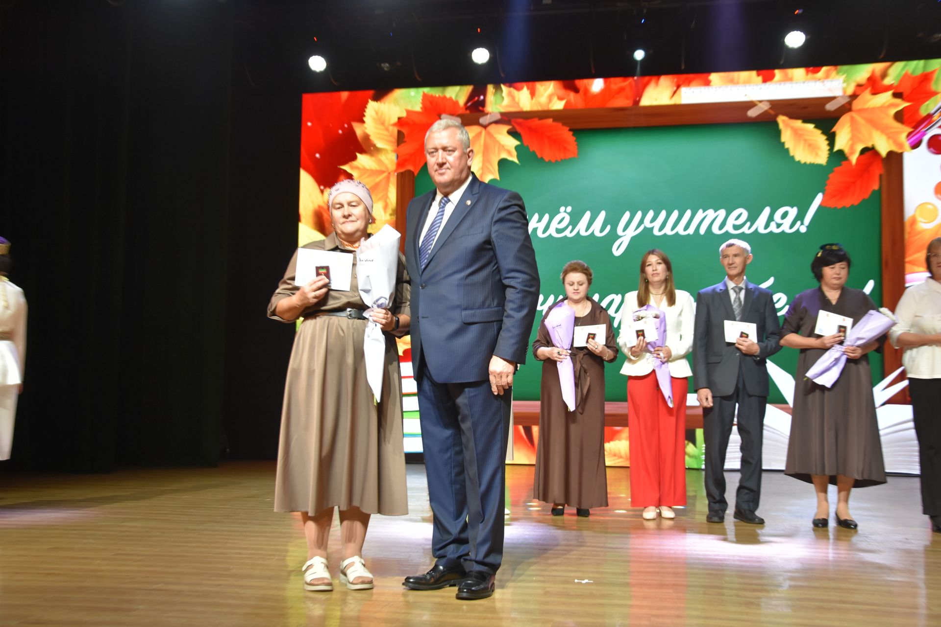 День учителя в Заинске