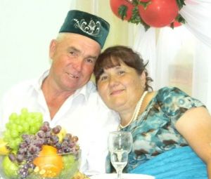 Чыбыклы авылында гомер итүче хөрмәтле абыебыз Роберт Фатыйх улы Хәмидуллинны чын күңелебездән 65 яшьлек юбилее белән котлыйбыз