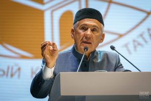 Рөстәм Миңнеханов Ураза бәйрәме белән котлады