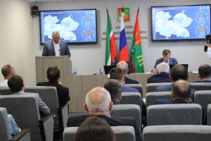 Министр экономики РТ оценил работу ОЭЗ «Зеленая долина» и предприятий Заинского района
