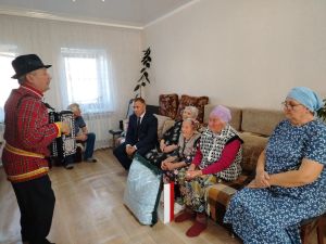 Зәйдә Анастасия Иванованы 94 яше белән котладылар