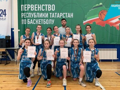 Заинские баскетболистки одержали победу на первенстве РТ