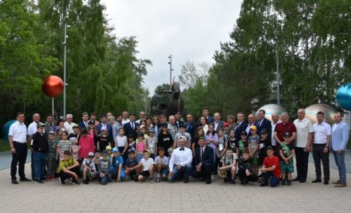 В Заинск на празднование Сабантуя приехали космонавты-испытатели