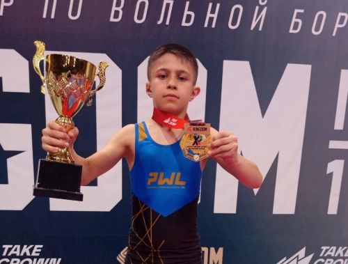 Абубакар Мугурбиев из Заинска стал чемпионом на всероссийском турнире KINGDOM