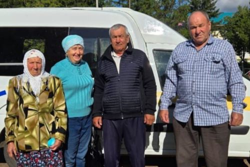 В Заинске продолжается работа по доставке лиц старше 65 лет в ЦРБ для прохождения диспансеризации