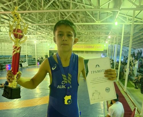 Победа в Хасавюрте: Абубакар Мугурбиев стал чемпионом RIADA WRESTLING LIGA