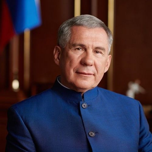 Рустам Минниханов поздравил сегодня журналистов и работников сферы медиа с профессиональным праздником