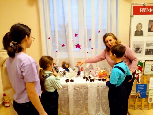 Югары Пәнәче мәдәният йортында кызыклы күргәзмә эшли