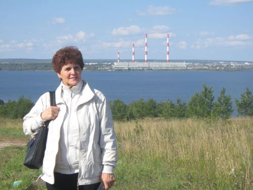 Опыт успешного председателя ТОС: Румия Забирова много лет улучшает жизнь в 35-ом квартале