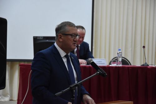 Жители Заинска просят ликвидировать заброшенные гаражи