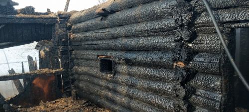 Дом и баня сгорели в Заинском районе в выходной день
