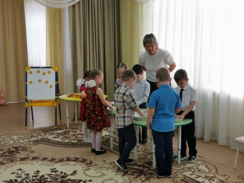 Зәйнең “Теремкәй” балалар бакчасында тәрбиячеләр белемнәрен күтәрә