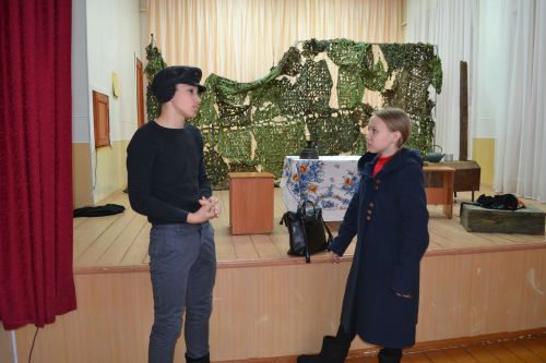 Зәйнең 1нче мәктәбе укучылары Ленинград блокадасындагы тарихи фактларны сәхнәләштереп күрсәттеләр